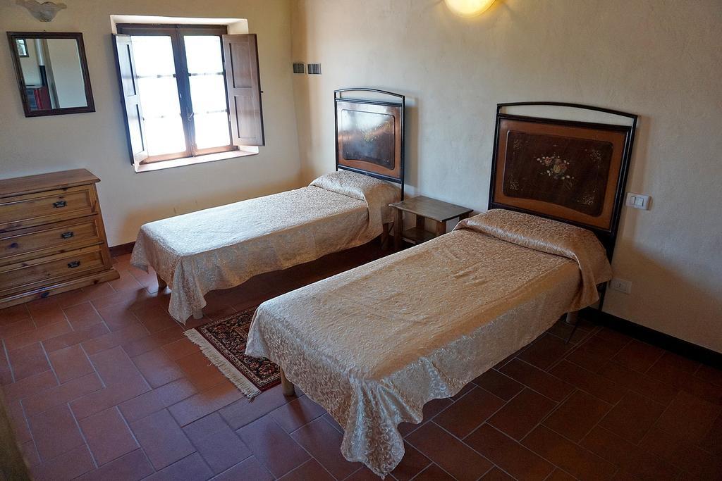 Castello Di Selvole (Adults Only) Guest House Vagliagli Bagian luar foto