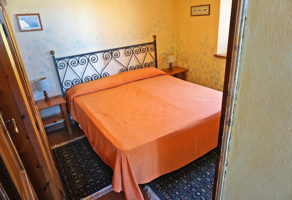 Castello Di Selvole (Adults Only) Guest House Vagliagli Bagian luar foto